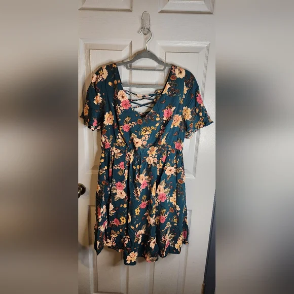 torrid | Dresses | Torrid Dark Green Floral Dress | Poshmark